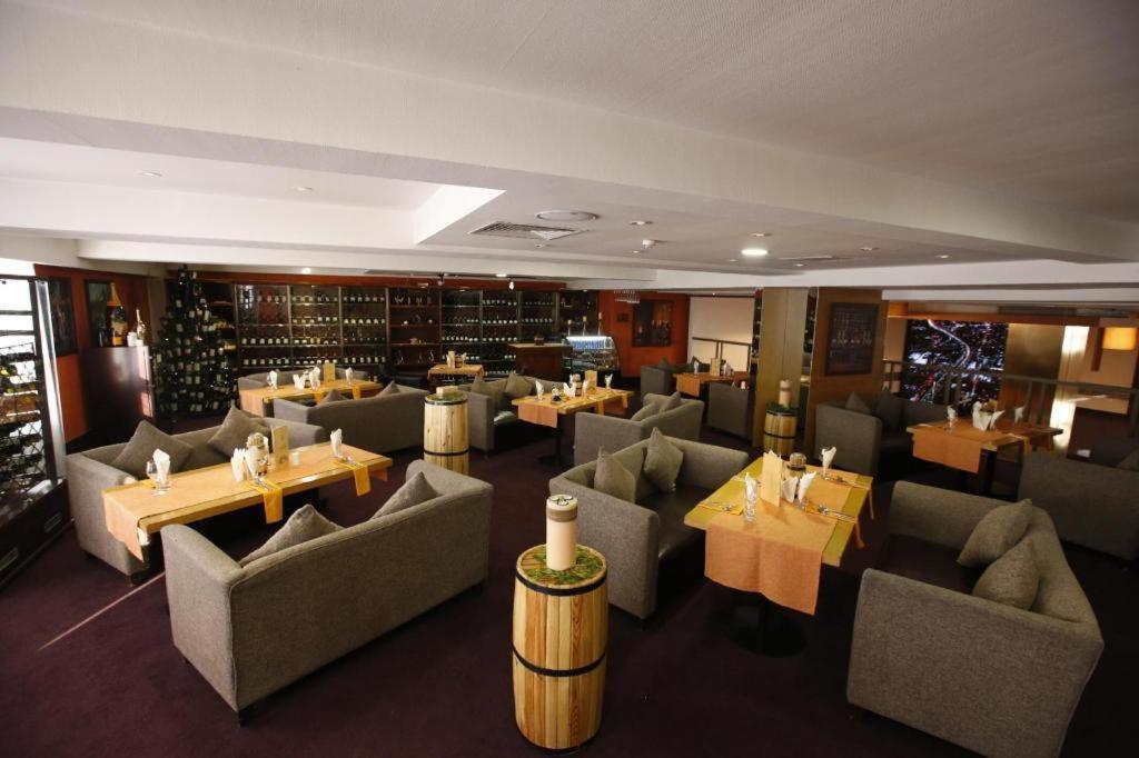 The Corporate Hotel And Convention Centre Oulan-Bator Extérieur photo