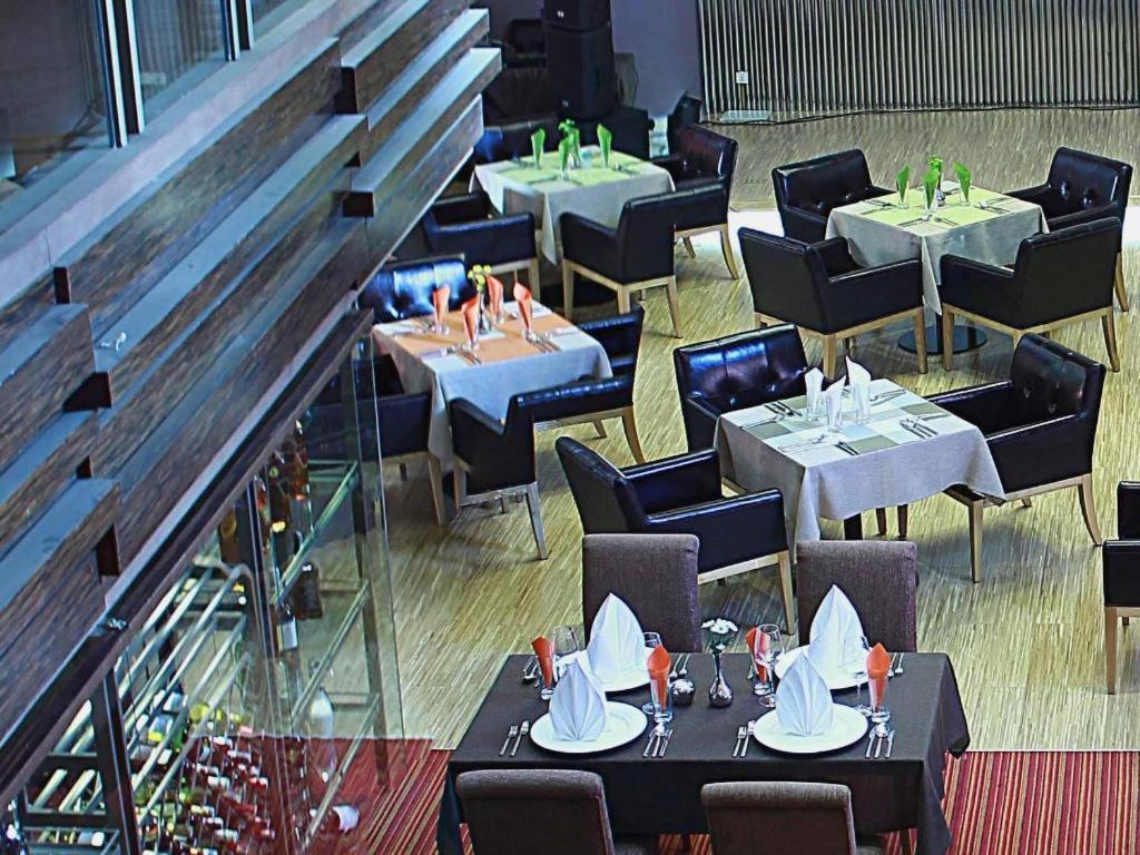 The Corporate Hotel And Convention Centre Oulan-Bator Extérieur photo